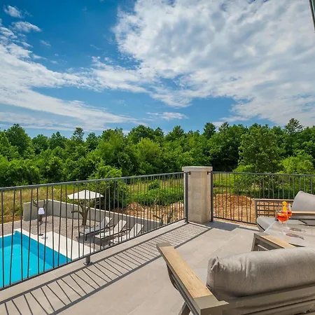 Istra Panorama Ii Polje Cepic