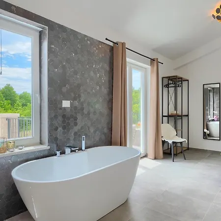 Istra Panorama Ii Polje Cepic